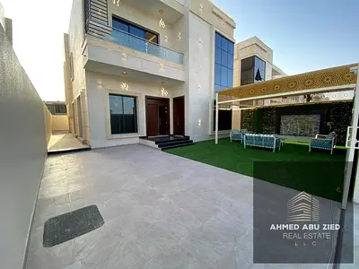 Luxury Villa For Rent - 5 BR - Spacious Hall + Majlis - Master Maid Room - Large Yard - Luxury Finishes - Wardrobes - Large Kitchen - 7Bath - Split AC