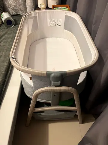 Bassinet ( Giggles)