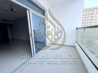 بلكونة وغرفة أستور للتخزين ثاني ساكن بحالة ممتازة داخل بناية حديثة باركن مجاني قريب من جميع الخدمات والمرافق الحيوية.جودة التشطيبات.