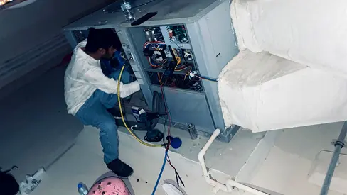 AC Repair Services in Dubai, Sharjah and Ajman 25% off. 24/7 Available