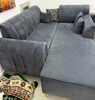 Grey L-shaped Upholstered Sofa / Sofa - Good Condition