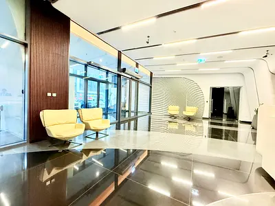 Spacious 1BR + Storage | | Elegant Layout | | Kitchen Appliances | | Sea View