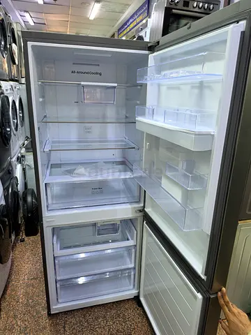 Samsung Spacious Silver Bottom Freezer Refrigerator - Good Condition