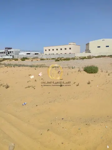 للبيع ارض صناعيه الحنو الجليل الصجعه الصناعيه تملك حر لجميع الجنسيات جاهزه للبناء مساحه الارض 22,900 قدم شارع 36 العام .