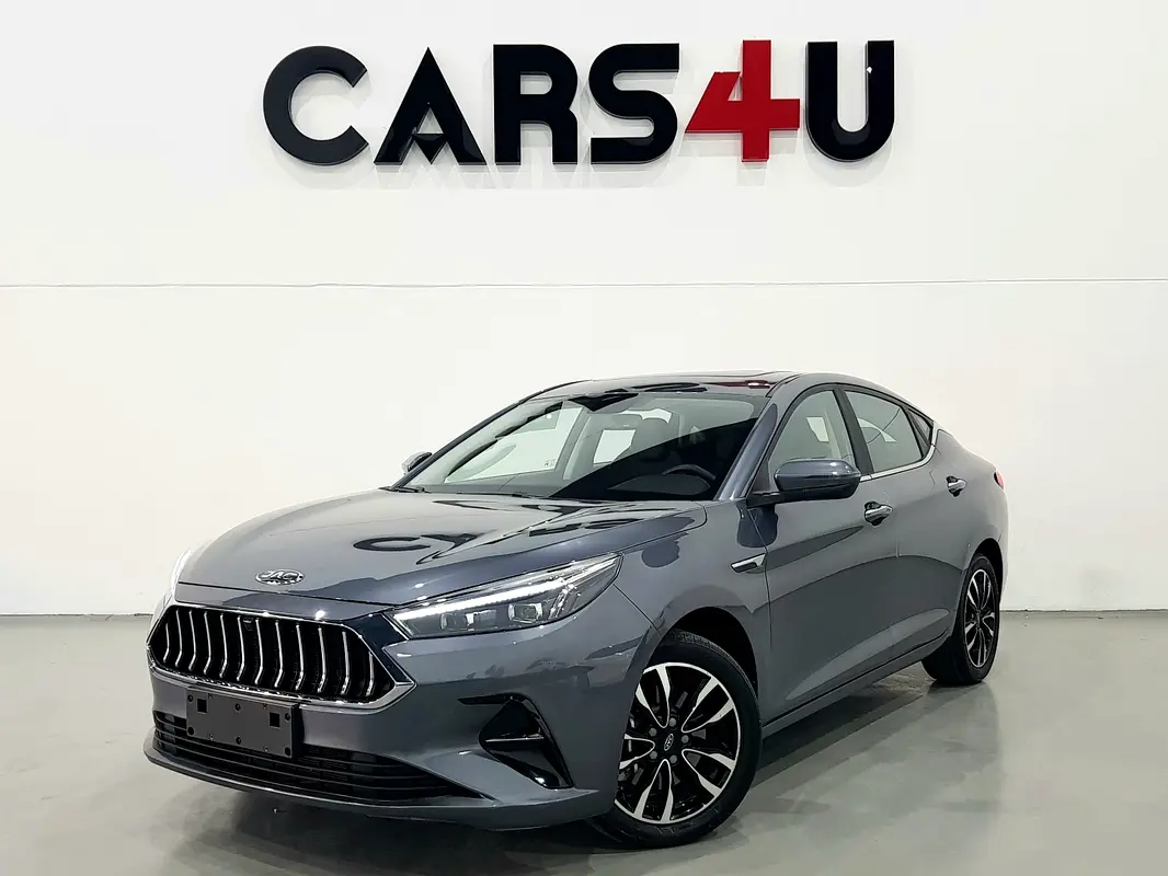 JAC J7 2023 — photo 1 of 17