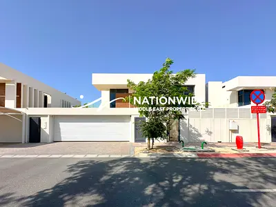 Vacant | Stylish 4BR Villa | Luxurious Lifestyle