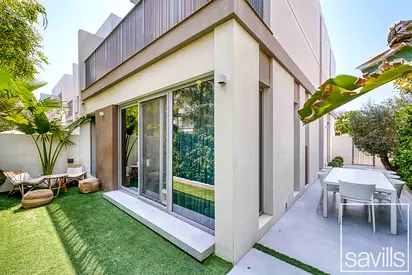 Upgraded Floor | Opposite the park | Exclusive