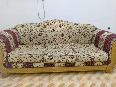 5-Seater Fabric Sofa with Floral Pattern - Good Condition
