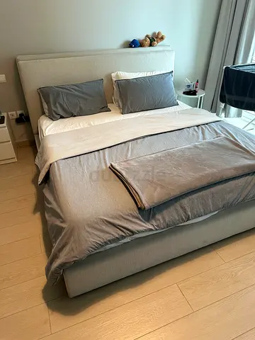King Size Bed Beige 180 x 200 cm with Matress