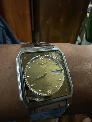 Sieko Automatic VINTAGE Watch 1980’s model with Arabic Date Window