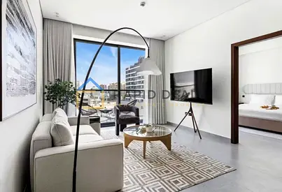 Fully Furnished 1BR Apt with Community Views