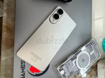 Samsung S25 Edge - Brand New Condition (1 Month Old) - Under Warranty - TDRA version