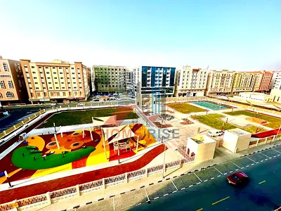 Stunning 2BR Apartment \\Close to park\\Free parking \\Ready to move in