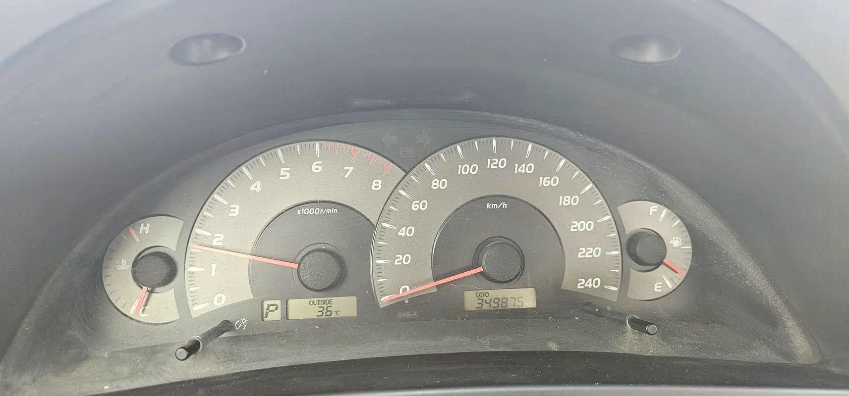 Toyota Camry 2011 — photo 1 of 5