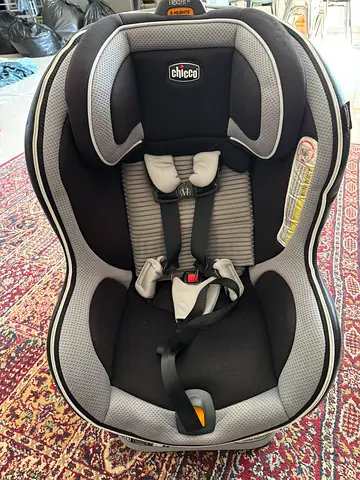 Chicco NextFit Convertible Car Seat – Good Condition