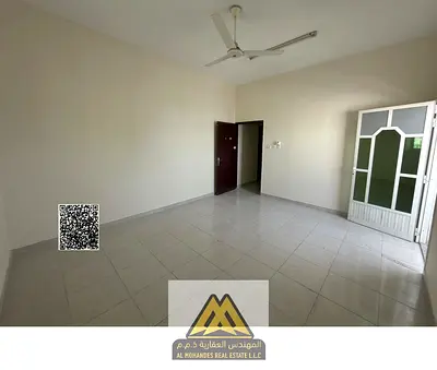 للإيجار غرفتين وصالة الروضة 1 عجمان 34000 درهم 4 دفعات صالة منفصلة بلكونة تكييف سبليت تأمين شيك.
