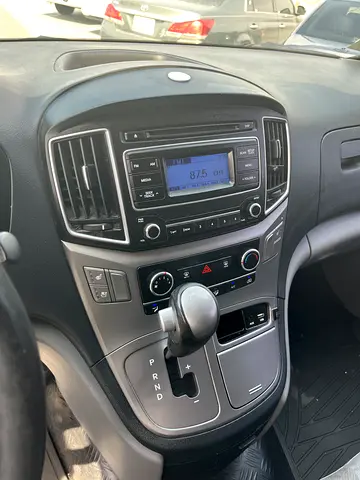 صورة 9 لـ 2019 Hyundai H1