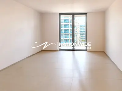 Vibrant Home | Unfurnished | Coastal Elegance