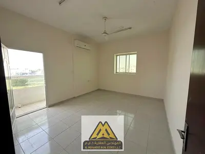 مساحة كبيرة | صالة منفصلة بباب | بلكونة | تكييف سبليت | موقع مميز قريب من مركز شرطة الحميدية | سهل الوصول إلى دبي والشارقة | قريب من جميع الخدمات