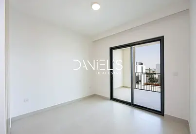 Large Plot | Ready to Move In | Fairway Villas