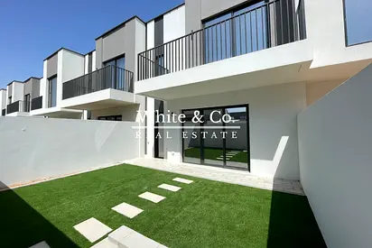Modern Home | Landscaped | Chiller Free