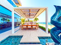 Private Beachfront Villa |Luxury Signature Frond