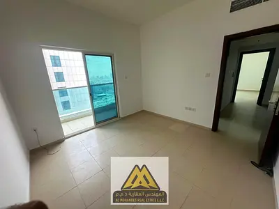 شقة غرفتين وصالة في طابق مرتفع بإطلالة مفتوحة على الشارقة، تتميز بمساحة واسعة وتصميم عملي يوفر الراحة والهدوء، مع موقع حيوي قريب من جميع الخدمات وسهو