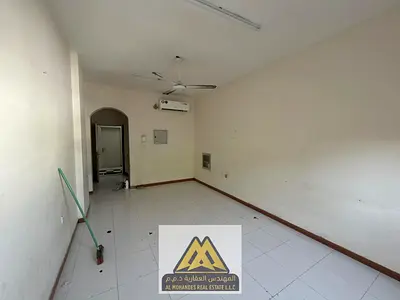 فرصة مميزة لاستئجار شقة غرفة وصالة في منطقة الروضة 3 – عجمان، تقع داخل بناية عائلية هادئة ونظيفة، وتتميز بموقع استراتيجي قريب من جميع الخدمات