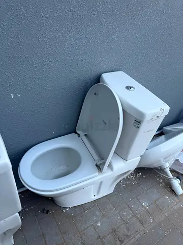 Toilet: Milano 2x Stuff