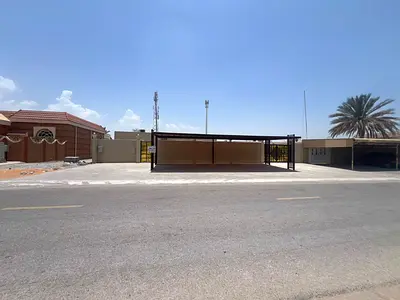 villa in the Seih Al-Uraibi area opposite Al-Uraibi Park