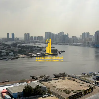 اطلاله بحريه. شقه فاخره غرفه وصاله مع بلكونه مفتوحه.عجمان الاورينت تاور. للإيجار الشهري✨الإيجار يشمل الفواتير والإنترنت وموقف