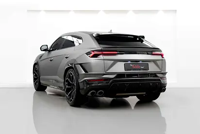 2023 Lamborghini URUS — миниатюра 4