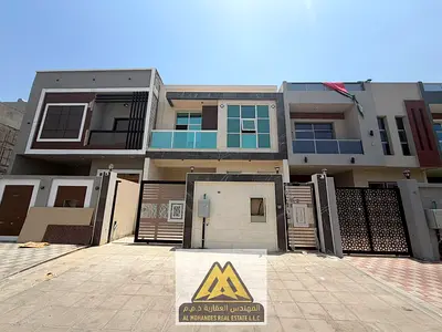 3 floors plus a roof terrace 4 master bedrooms Spacious living room Large lounge Kitchen Modern finishes Ready to move in