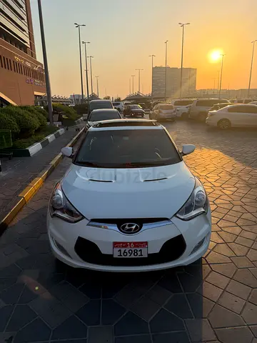 Hyundai Veloster 2013 GLS GCC Specs - Sleek 3-Door Hatchback