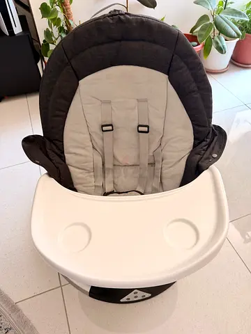 Compact Baby Swing Chair with Removable Tray - Good Condition