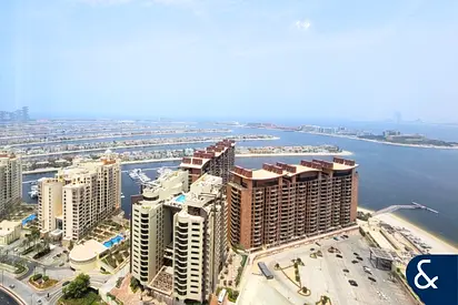 Studio Apartment | The Palm Tower | Upgraded