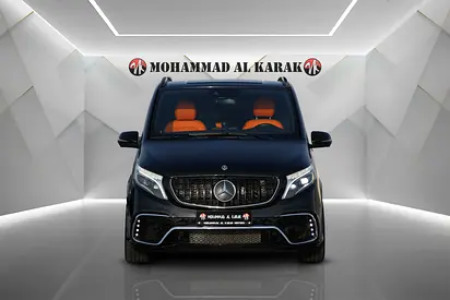 MERCEDES BENZ V CLASS 2022 - GCC - FULLY LOADED - V-LINE - AMAZING CONDITION