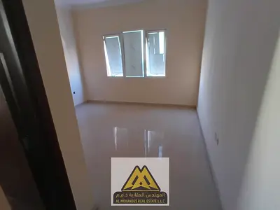 فرصة مميزة للإيجار السنوي في منطقة المويهات 2، شقة واسعة بتصميم عملي وموقع استراتيجي قريب من جميع الخدمات، مع سهولة الوصول إلى الشارقة ودبي
