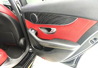 2015 Mercedes-BENZ C-CLASS 缩略图 4