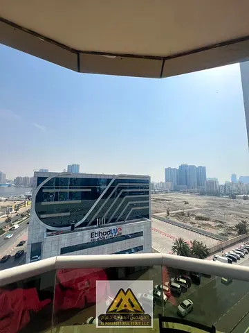 للبيع بابراج الاورينت غرفه وصاله باطلاله بحريه بخطت سداد مرنه مع جيم ومسبح فري وباركينج