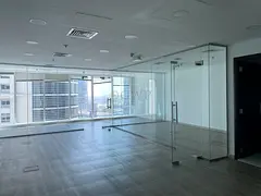 Spacious |Fitted With Partitions |Close to Metro