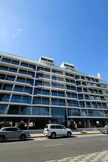1BR Apartment | Pool & Skyline View | Excuse Agent