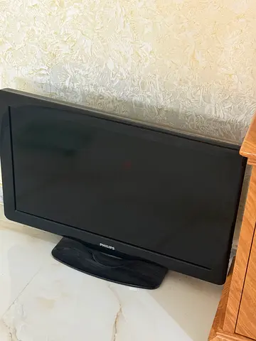Philips Flat Screen TV - 32