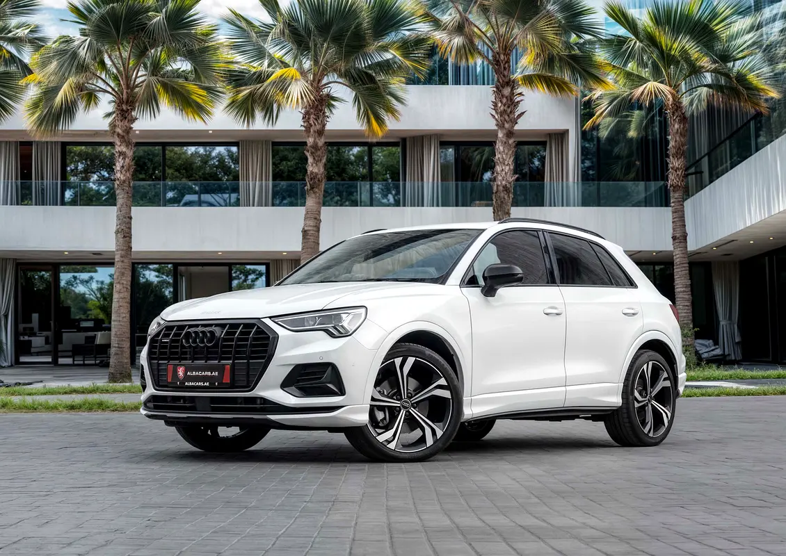Audi Q3 2024 — photo 1 of 14
