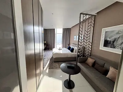 Move-In Ready Apartment Overlooking the Canal