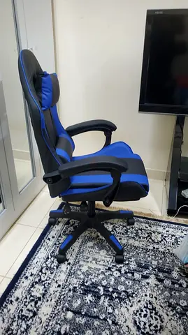 Comfortable Blue Black Ergonomic Office/Gaming Chair - Good Condition