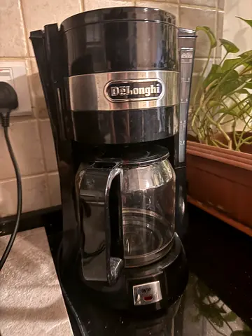 Black Drip Coffee Maker with Glass Carafe - Used, Working