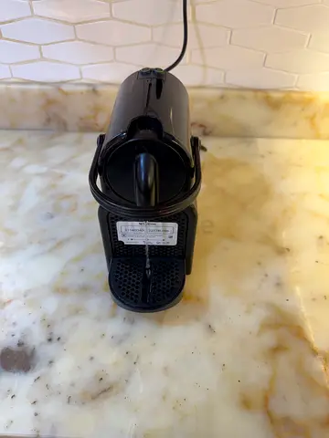 Nespresso Coffee Machine – Good Condition – Ready to Use