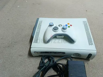 Modded Xbox360 121 games inside 1 controller