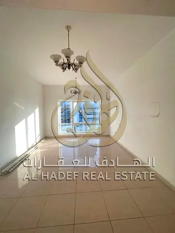 # ✨ شقة غرفتين وصالة للإيجار السنوي في المجاز 1 – الشارقة ✨ فرصة مميزة لاستئجار شقة واسعة في **المجاز 1**، إحدى أكثر المناطق السكنية طلبًا في الشارقة